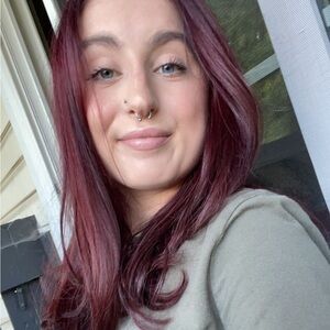 Meet your Posher, Carolyn